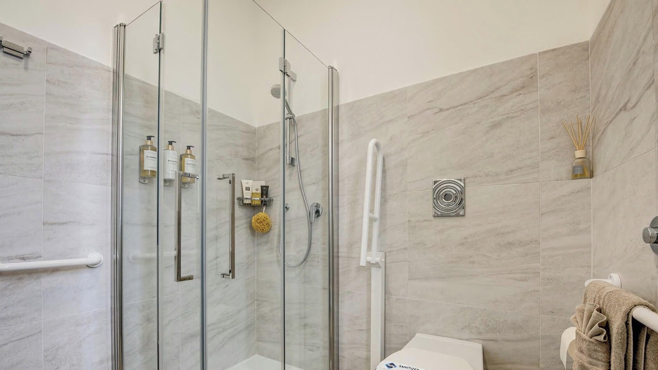 Photo of Bathroom in Desenzano del Garda City Centre