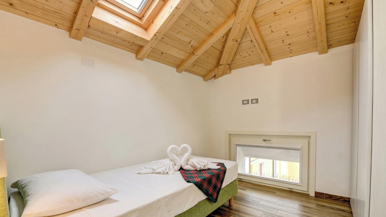 Photo of Bedroom in Desenzano del Garda City Centre