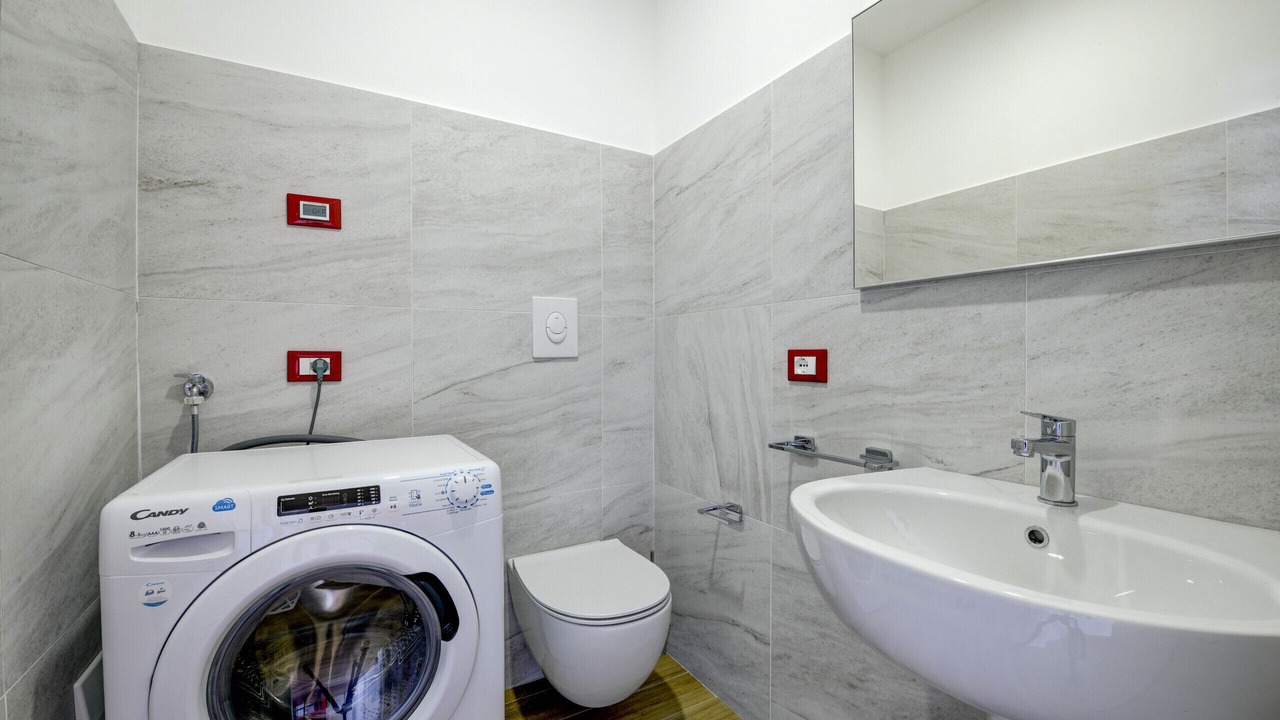 Photo of Bathroom in Desenzano del Garda City Centre