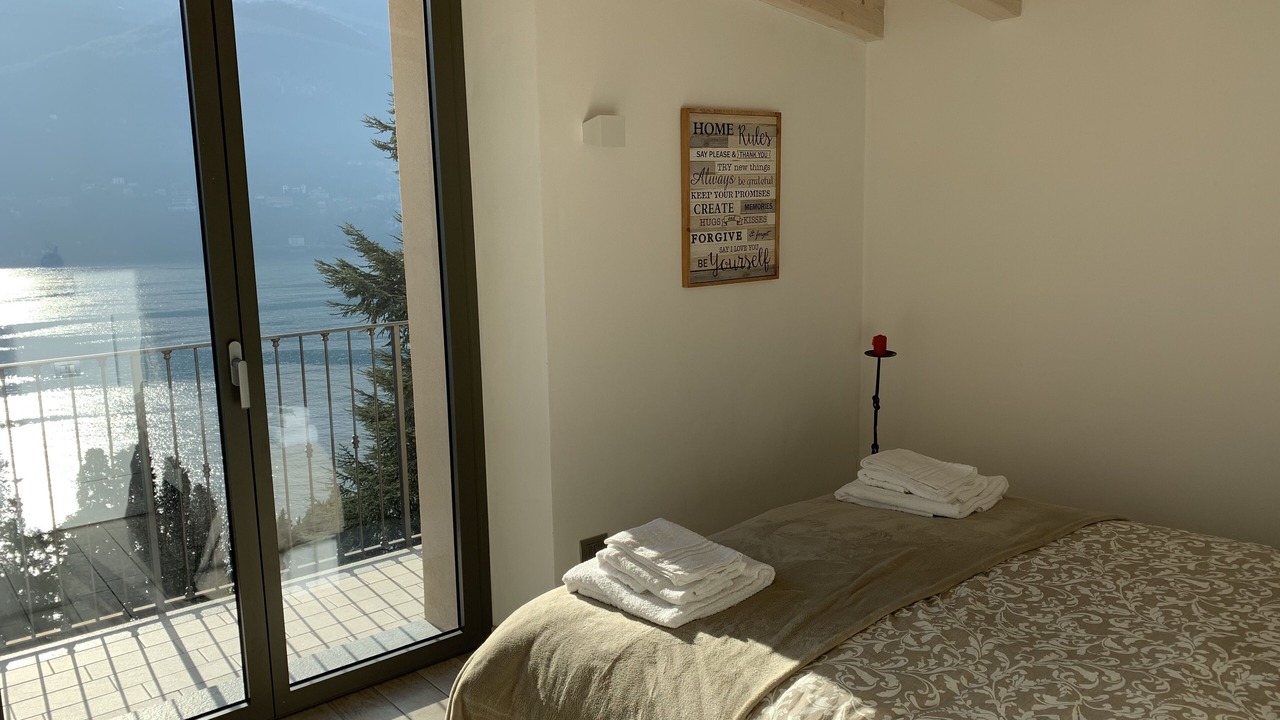 Photo of Bedroom in Carate Urio
