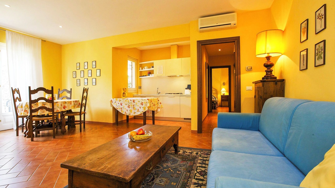 Photo of Livingroom in Intra