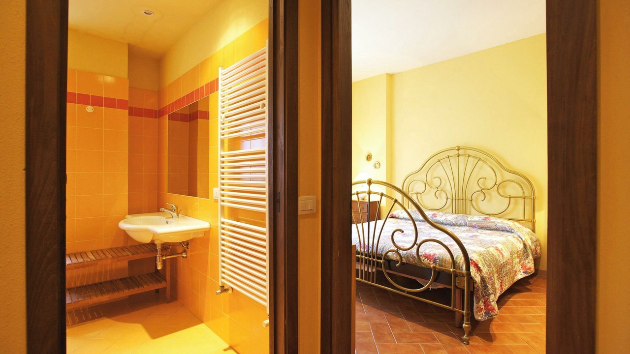 Photo of Bedroom in Intra