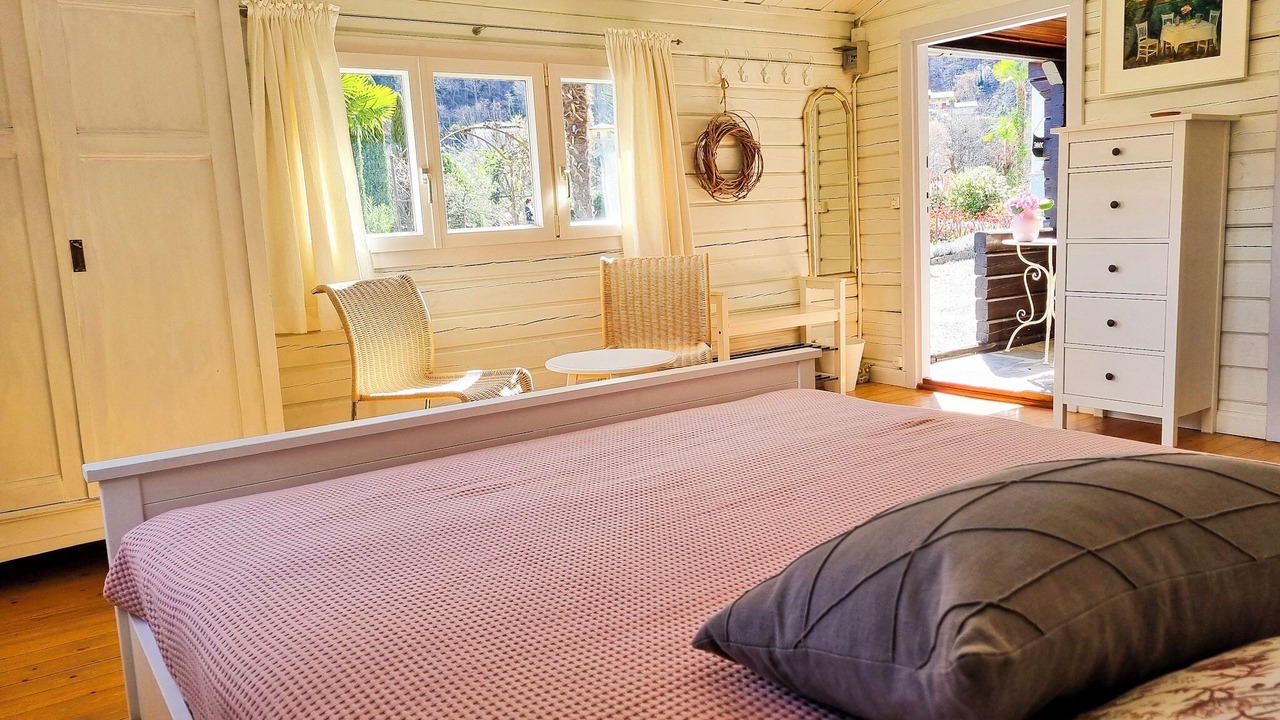 Photo of Bedroom in Cannobio