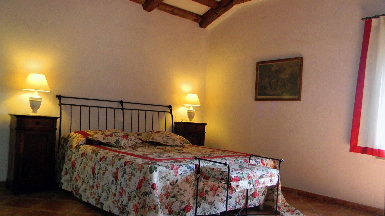 Photo of Bedroom in Calamandrana