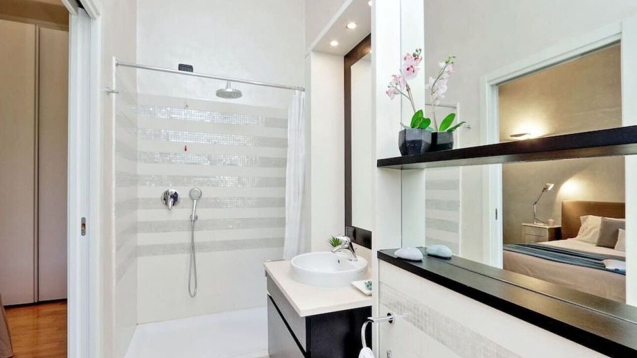 Photo of Bathroom in Zona Solari
