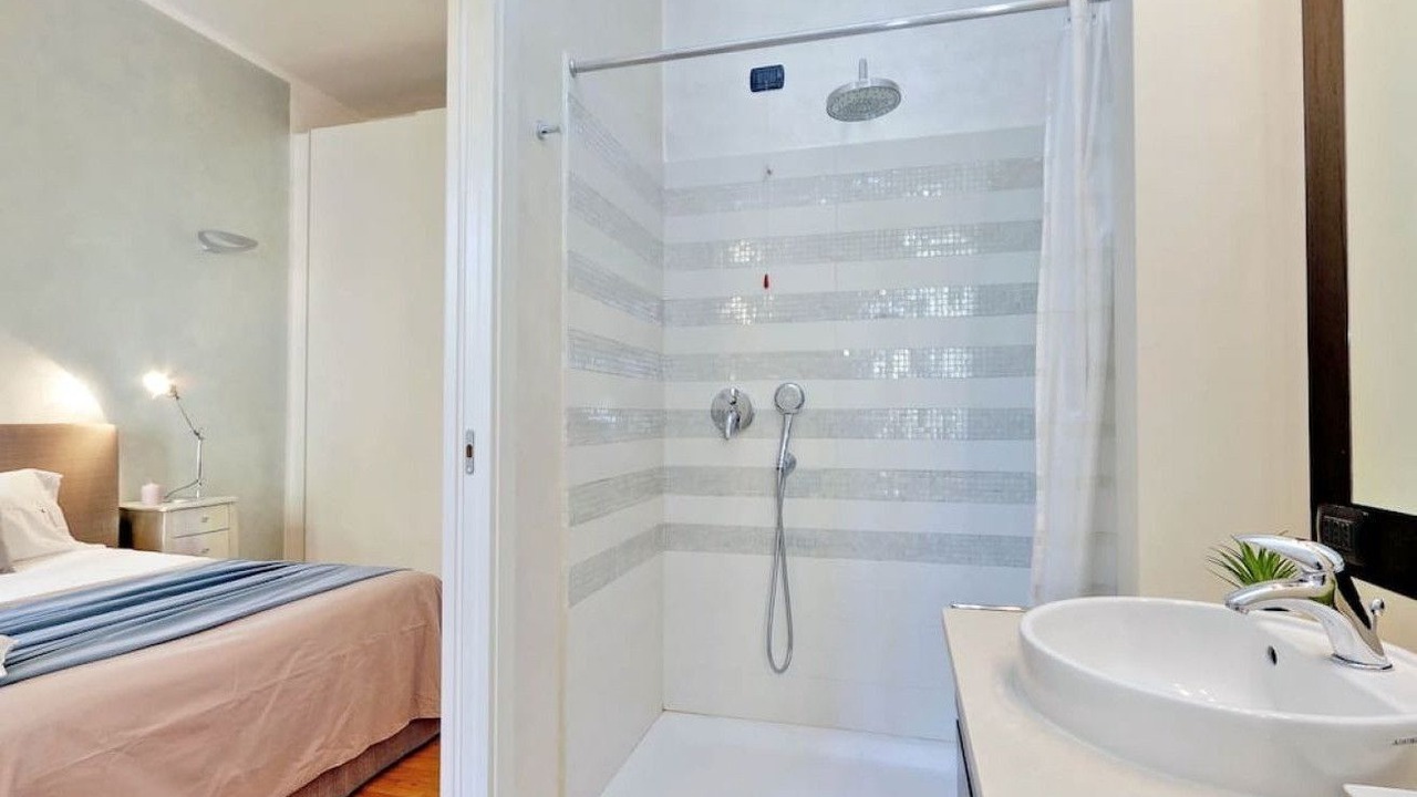 Photo of Bathroom in Zona Solari