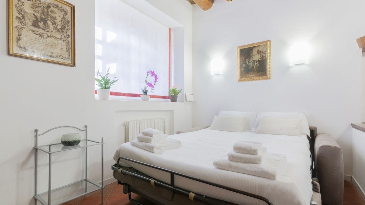 Photo of Bedroom in Ferrara Historic Centre