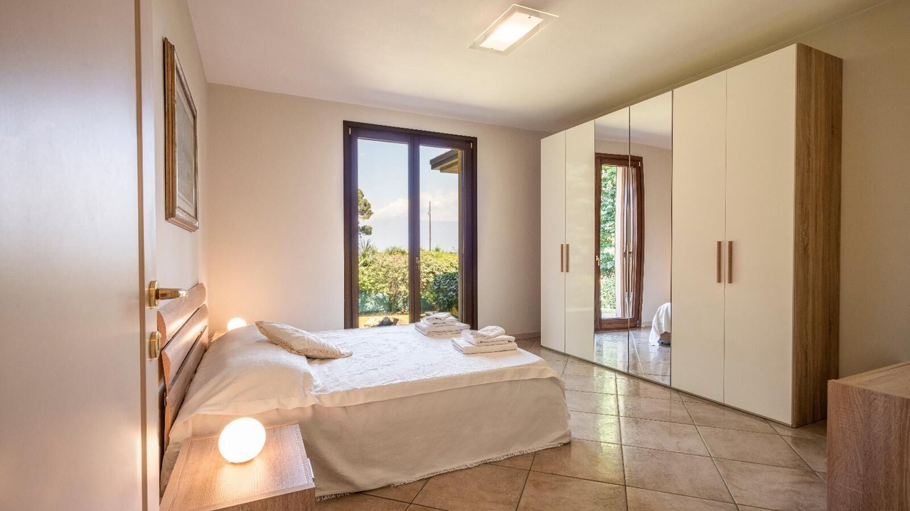 Photo of Bedroom in Manerba del Garda