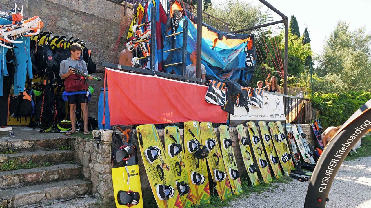 Photo of Others in Assenza