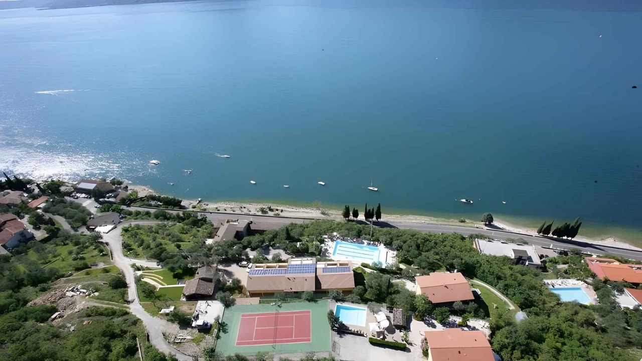 Photo of Others in Assenza