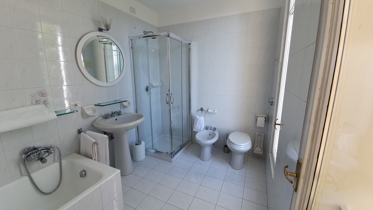 Photo of Bathroom in Gardone Riviera