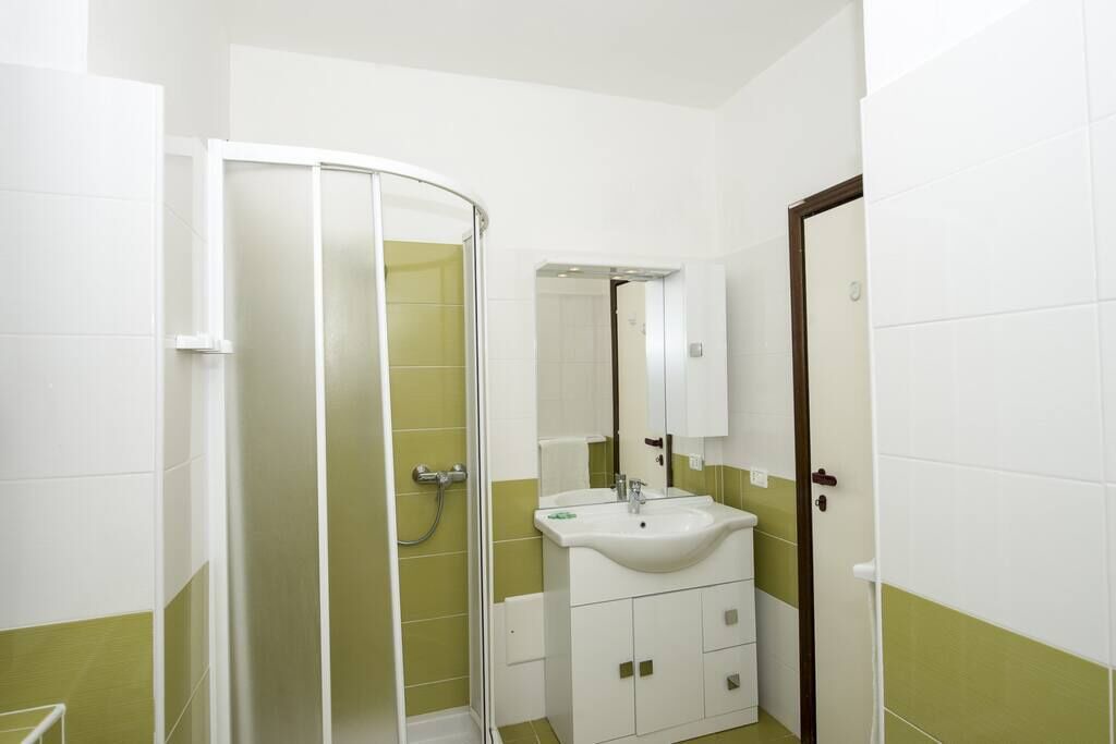 Photo of Bathroom in Frader
