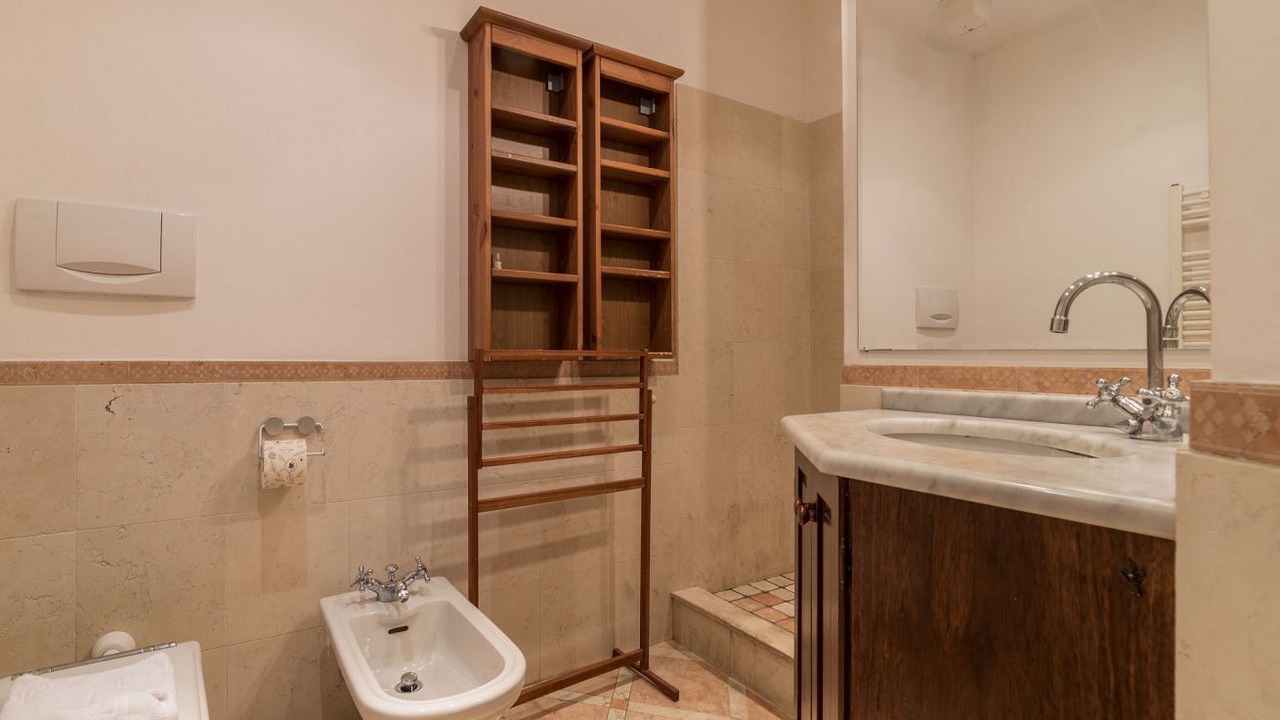 Photo of Bathroom in Rione VII Regola