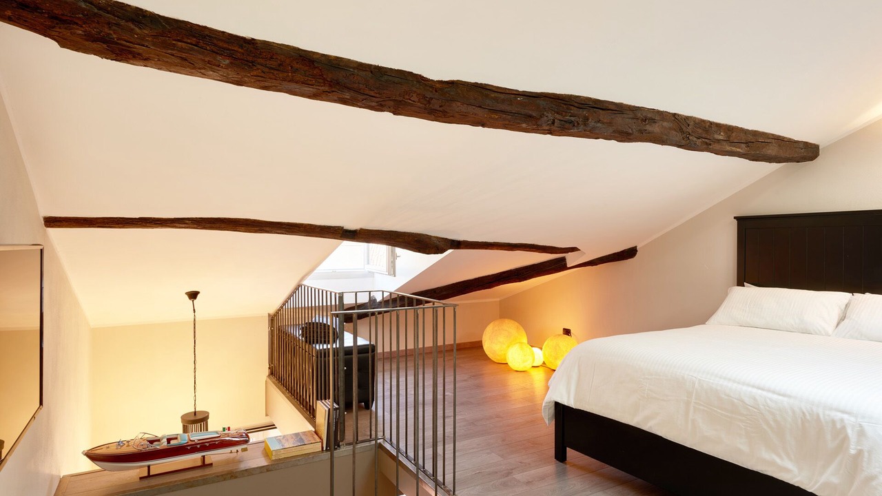 Photo of Bedroom in Como City Centre