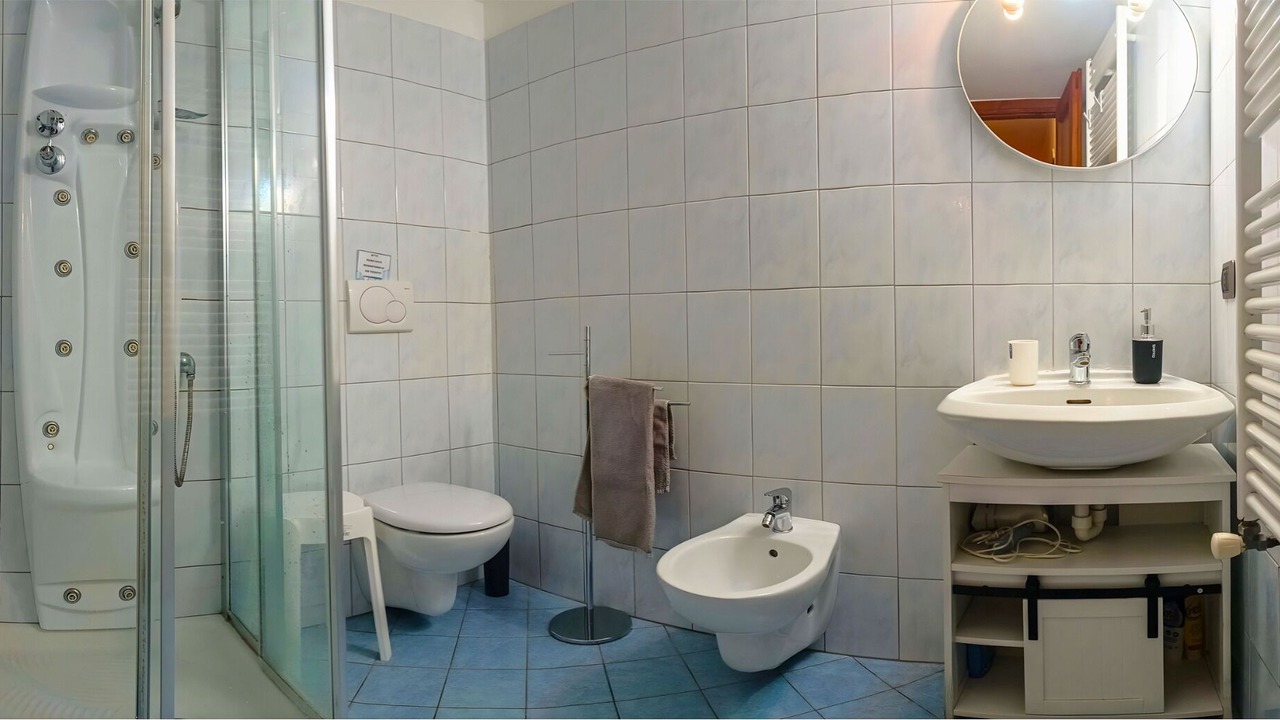 Photo of Bathroom in Cannero Riviera