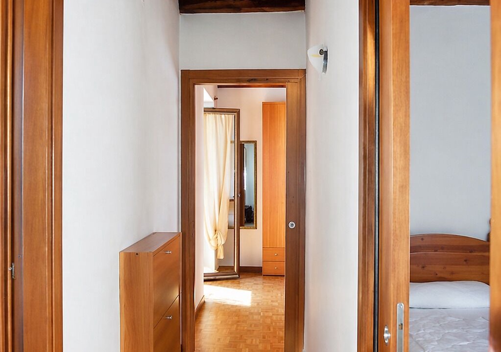 Photo of Bedroom in Tronzano Lago Maggiore