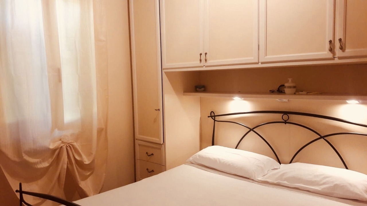 Photo of Bedroom in Latina Lido