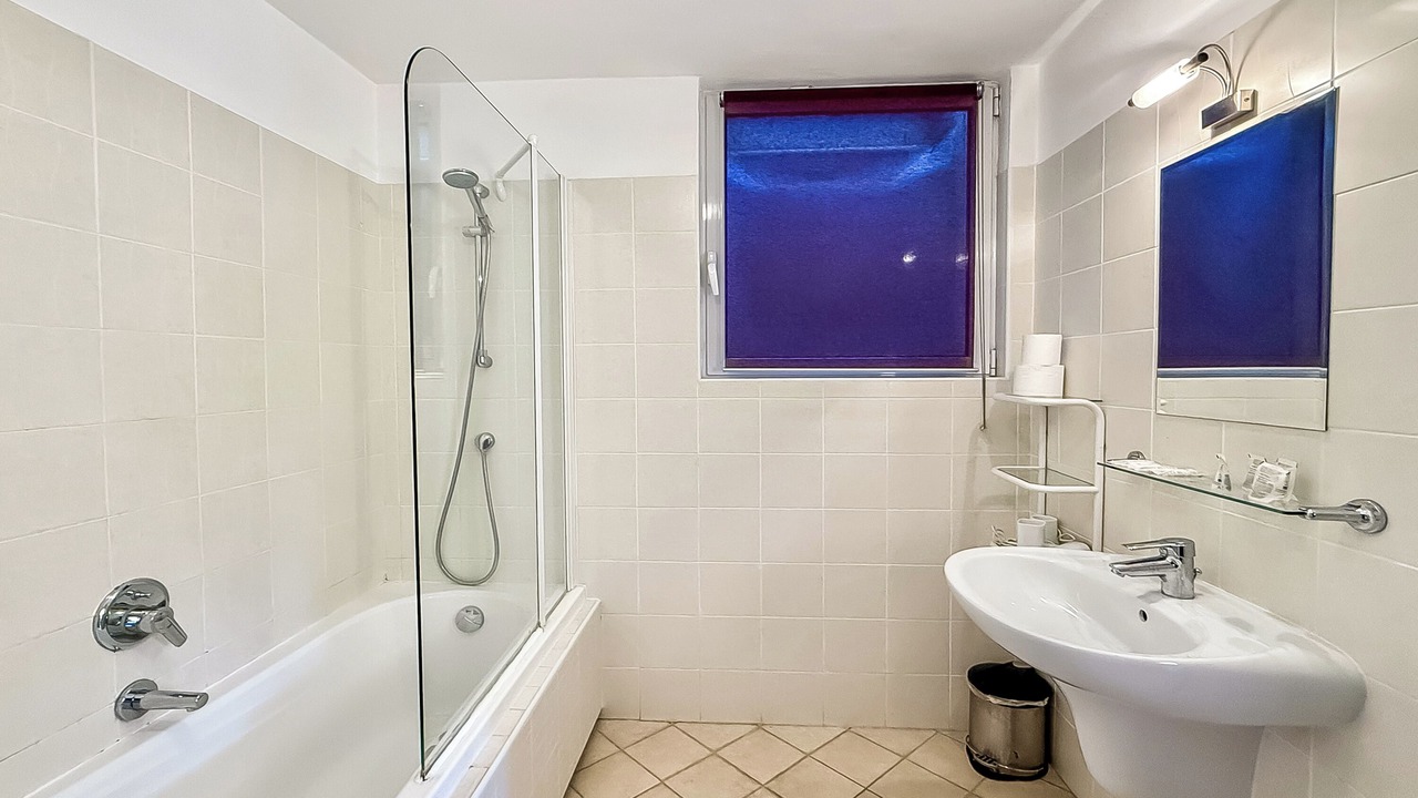 Photo of Bathroom in Menaggio