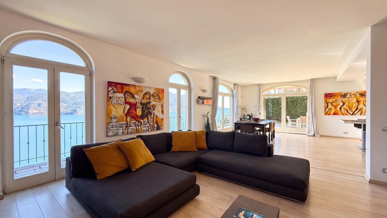 Photo of Bedroom in Menaggio