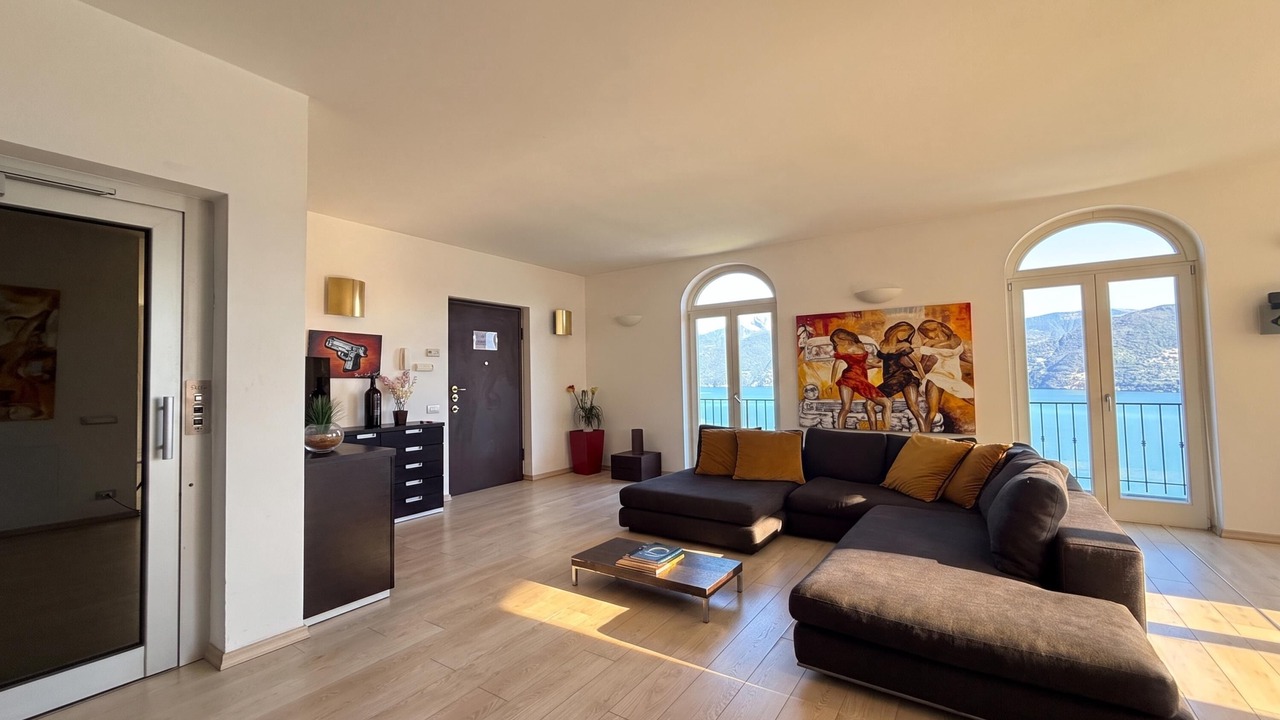 Photo of Livingroom in Menaggio