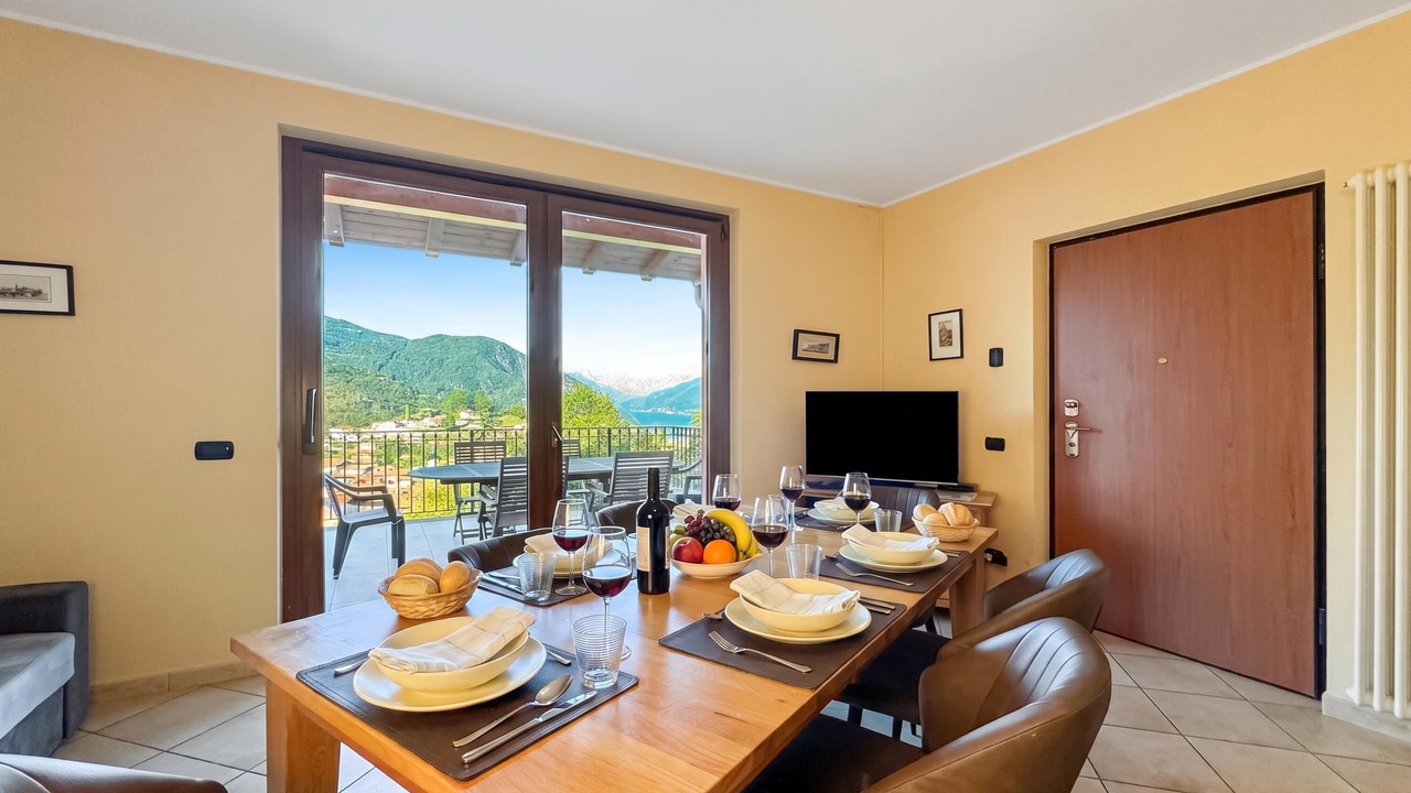 Photo of Bedroom in Menaggio