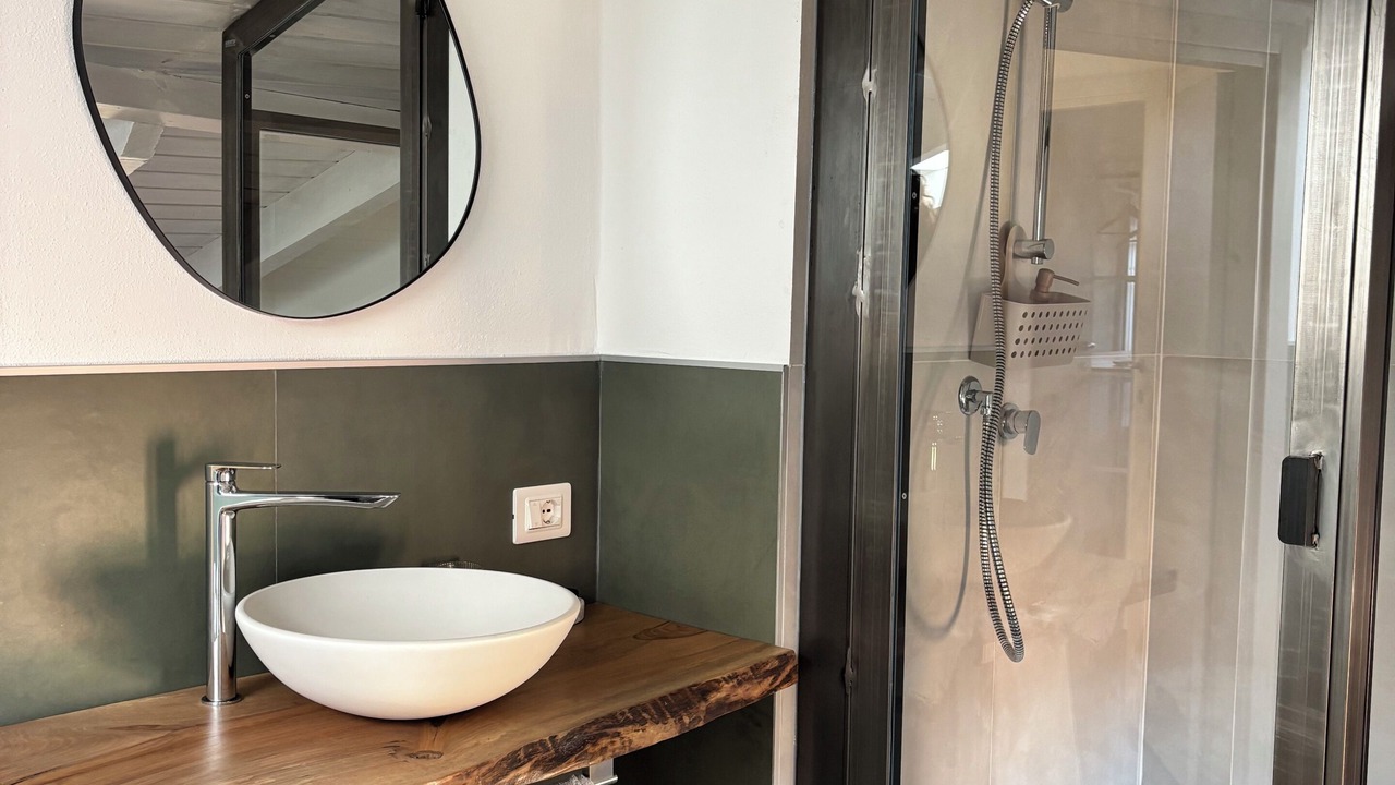 Photo of Bathroom in Meina