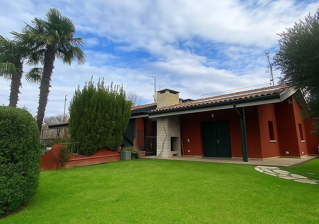 Photo of Outdoor in Calmasino