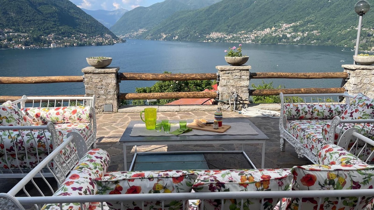 Photo of Outdoor in Torno