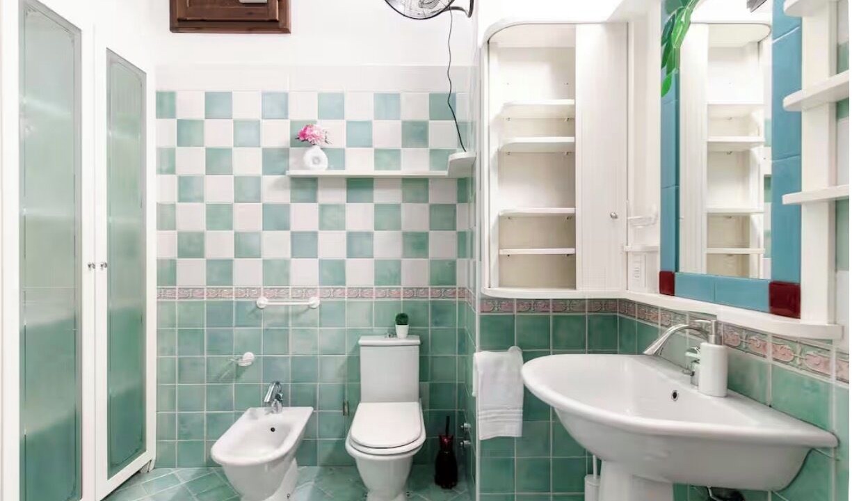 Photo of Bathroom in Torno