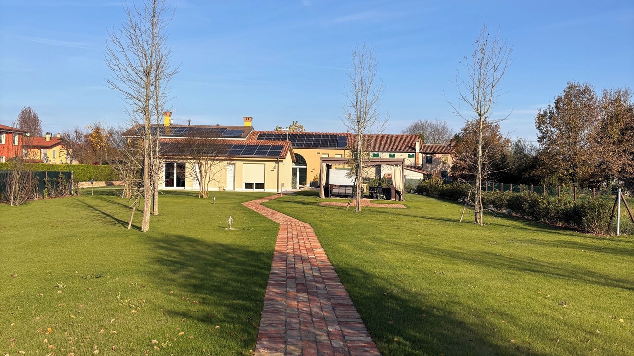 Photo of Outdoor in Sambruson
