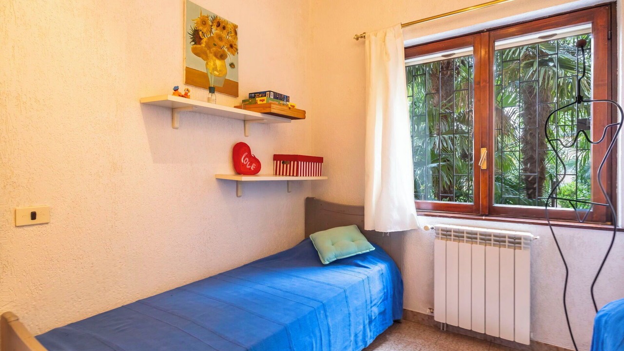 Photo of Bedroom in Porto Valtravaglia