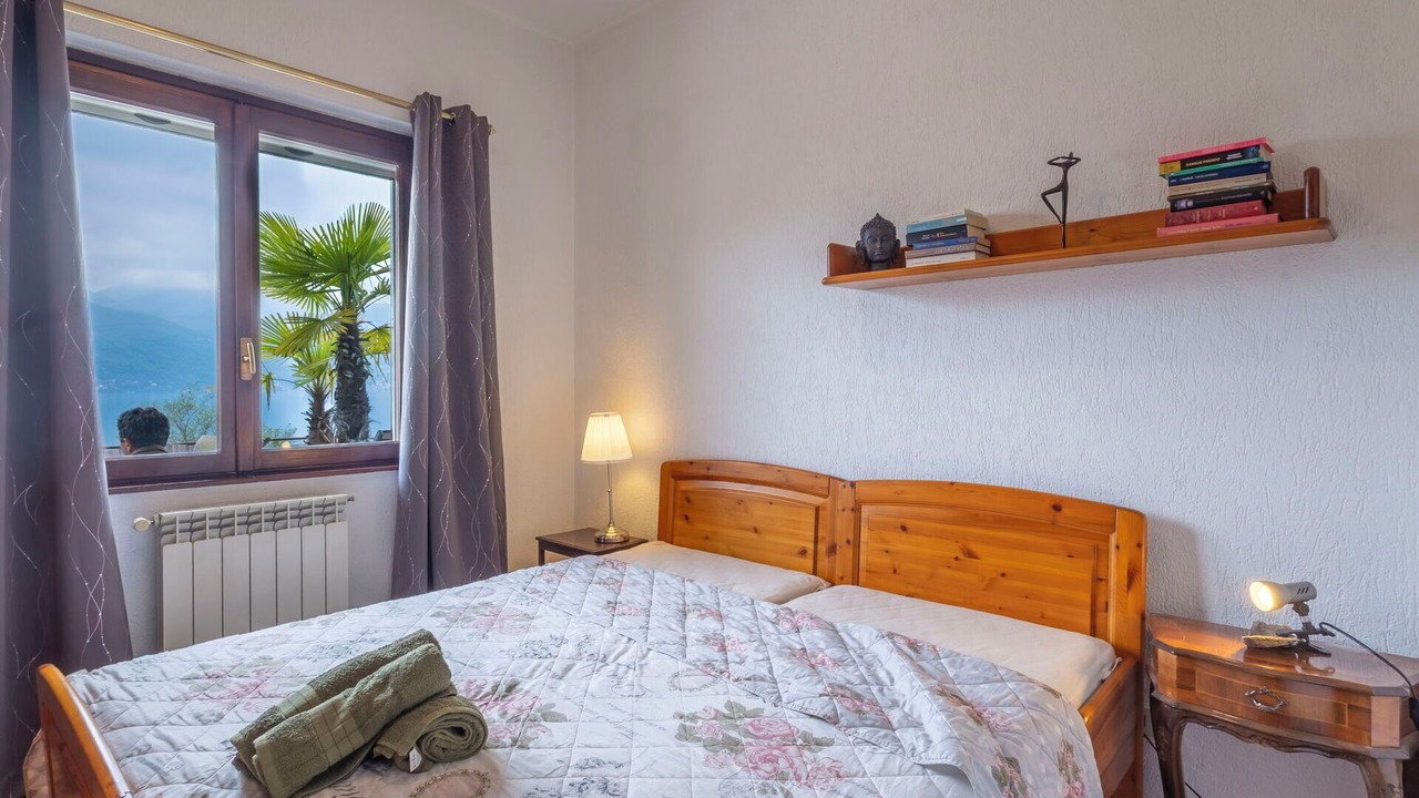 Photo of Bedroom in Porto Valtravaglia