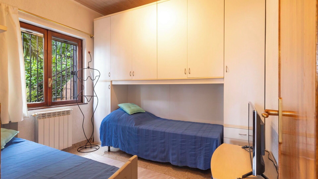 Photo of Bedroom in Porto Valtravaglia