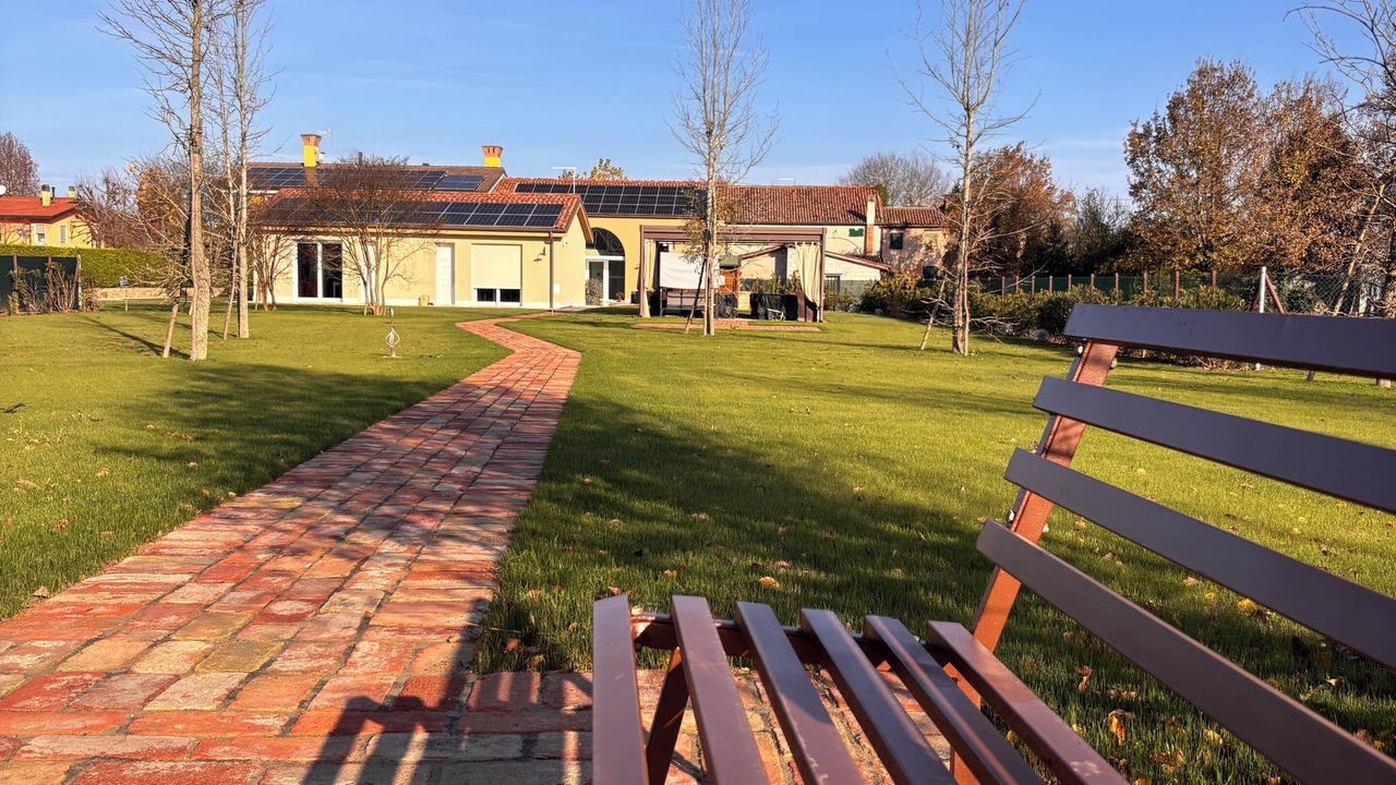 Photo of Outdoor in Sambruson