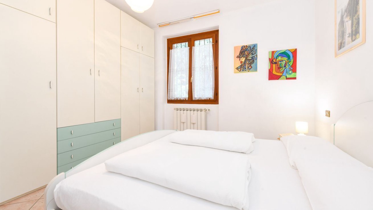 Photo of Bedroom in Toscolano Maderno