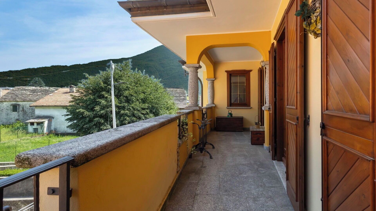Photo of Patio Balcony in Premosello Chiovenda