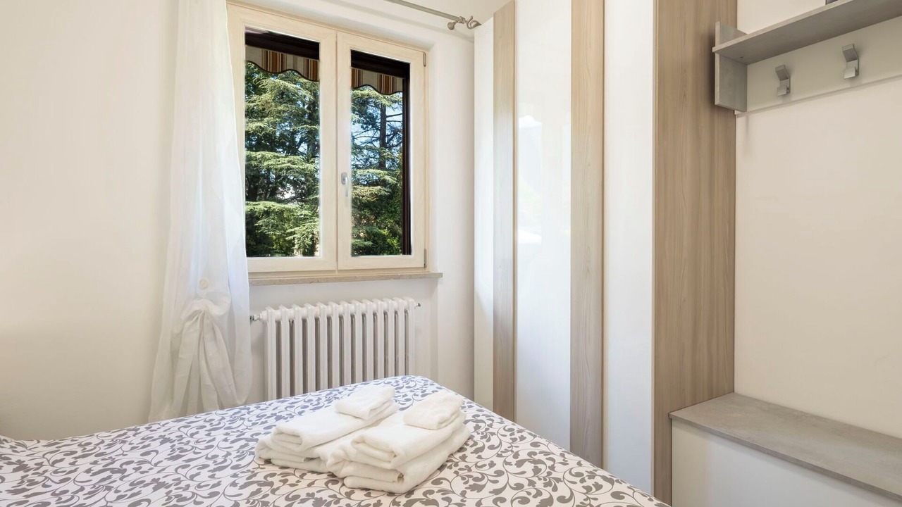 Photo of Bedroom in Porto Valtravaglia