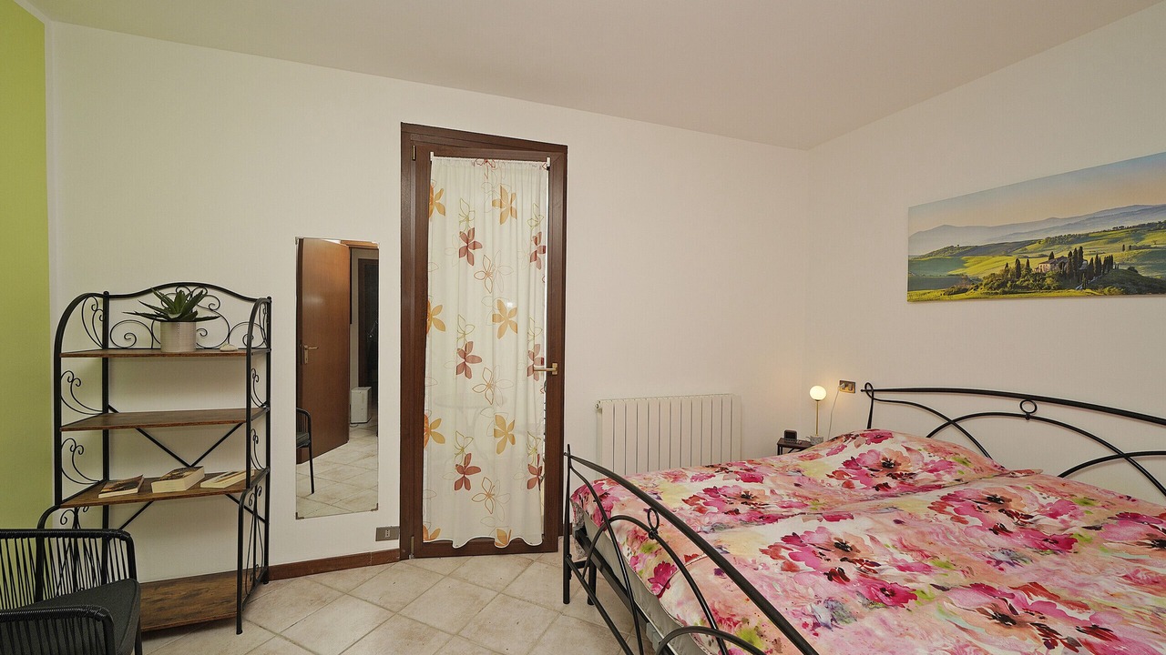 Photo of Bedroom in Puegnago del Garda