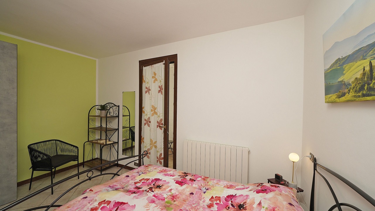Photo of Bedroom in Puegnago del Garda