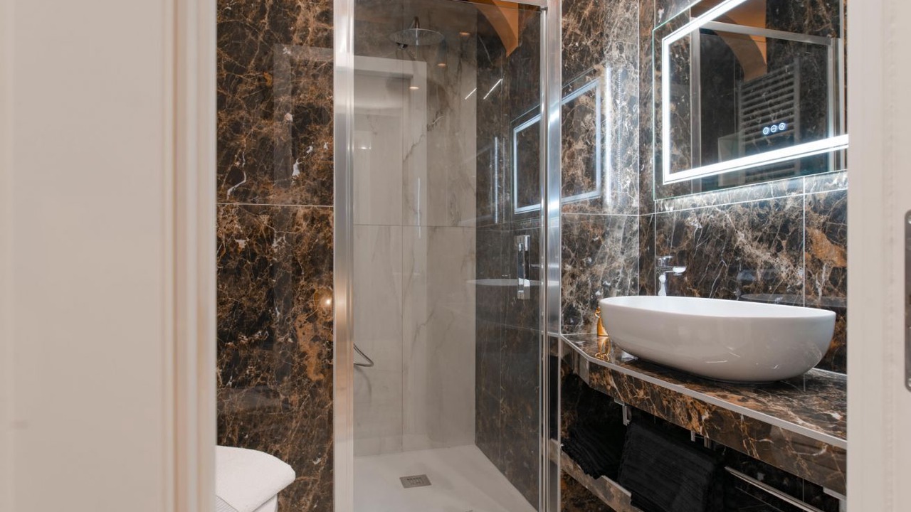 Photo of Bathroom in Historic Centre