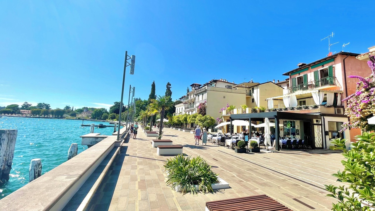 Photo of Outdoor in Morgnaga