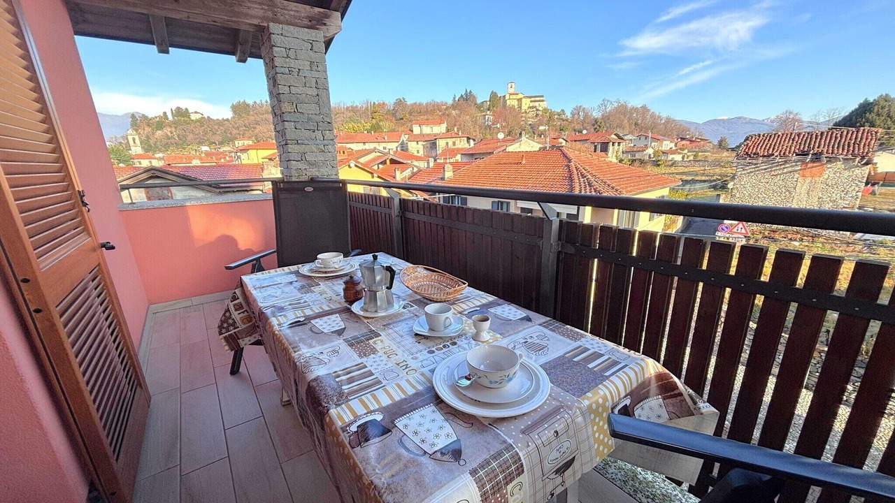 Photo of Patio Balcony in Brezzo di Bedero