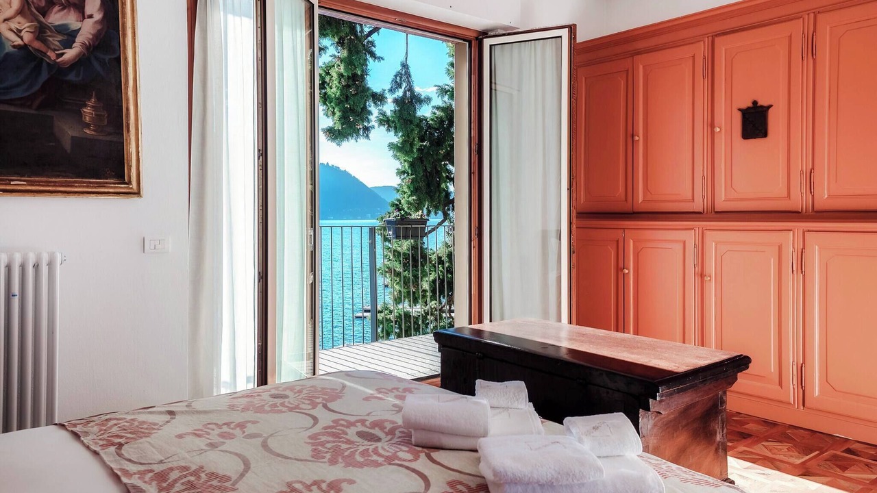 Photo of Bedroom in Moltrasio