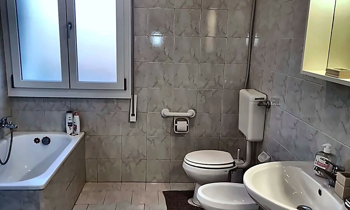 Photo of Bathroom in Saragozza-Porto