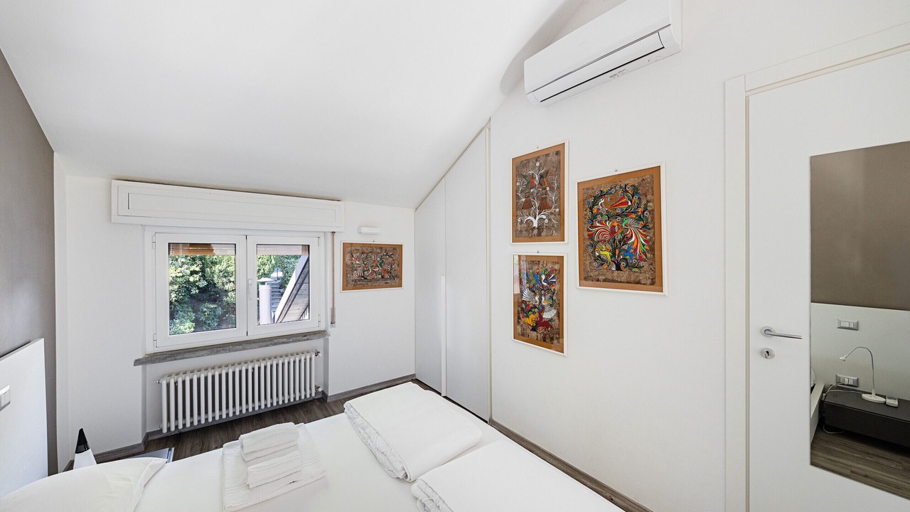 Photo of Bedroom in Padenghe sul Garda