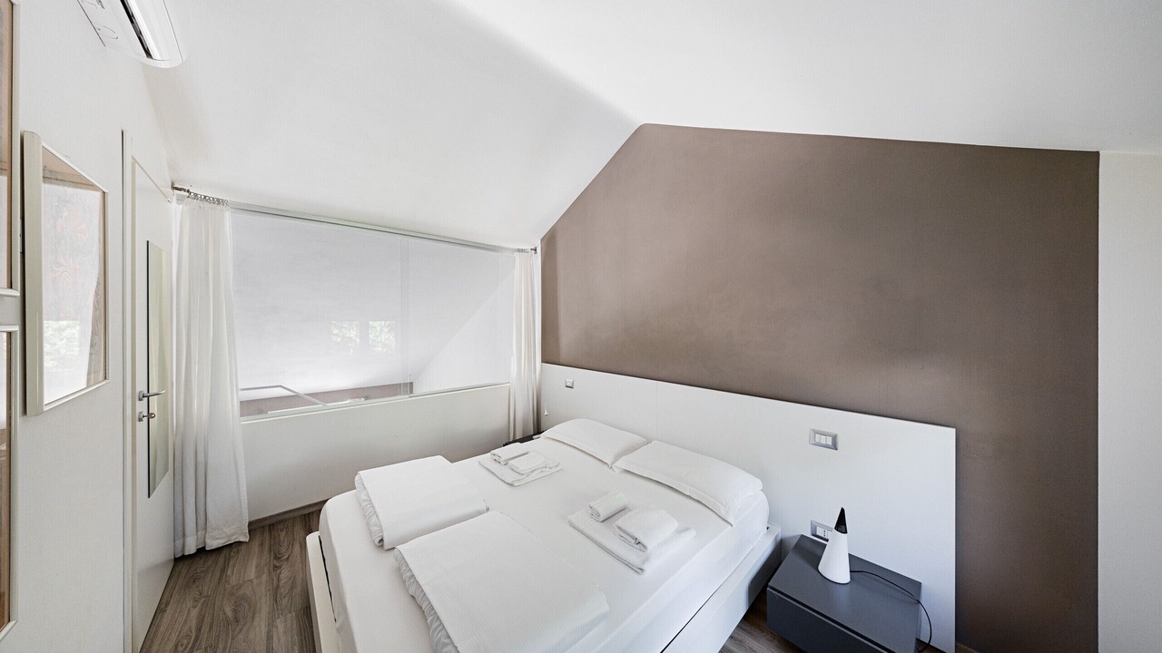 Photo of Bedroom in Padenghe sul Garda