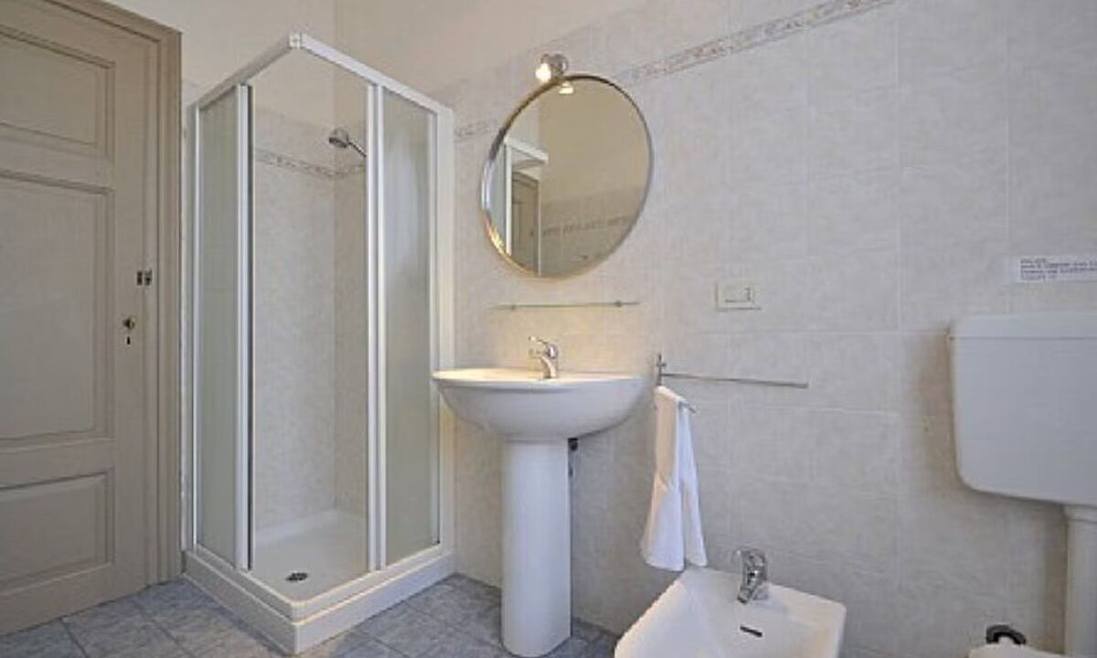 Photo of Bathroom in Sermide