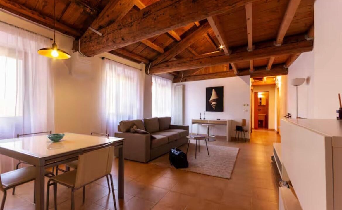 Photo of Livingroom in Old Town