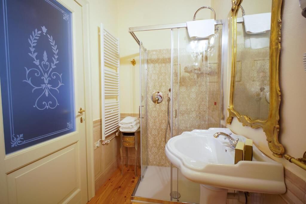 Photo of Bathroom in Est