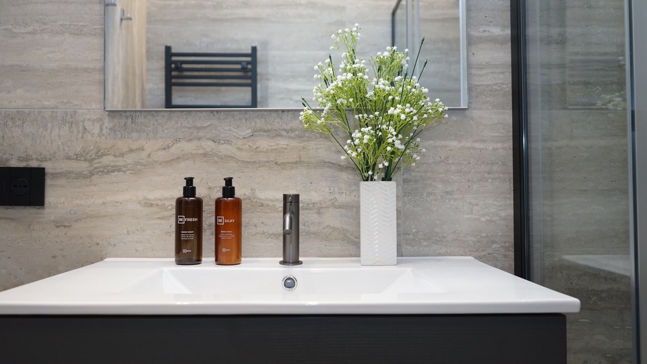 Photo of Bathroom in De Angeli
